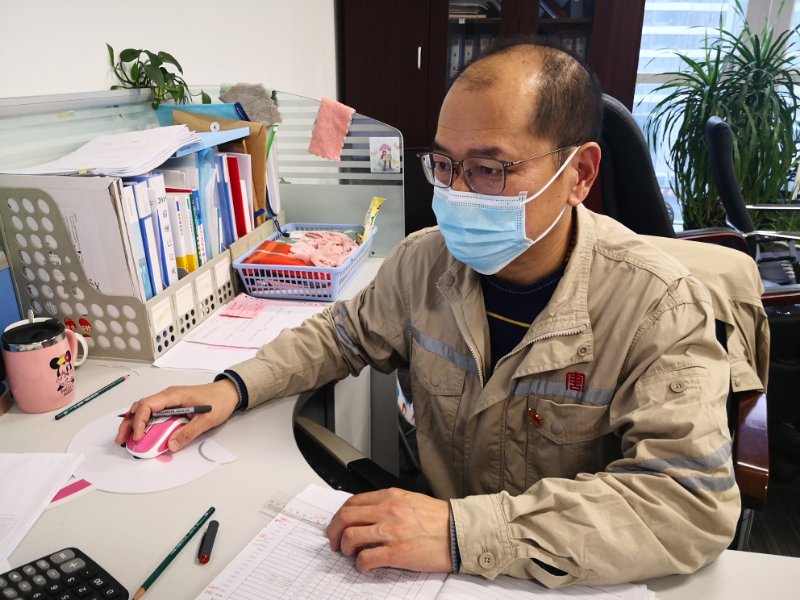 王兆猛的“日?！薄洿筇粕綎|清潔能源開發(fā)有限公司人力資源部負(fù)責(zé)人王兆猛