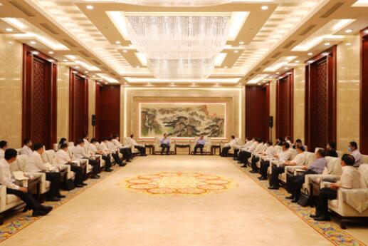 國(guó)家電網(wǎng)公司毛偉明、辛保安與山東省委書記劉家義、代省長(zhǎng)李干杰會(huì)談