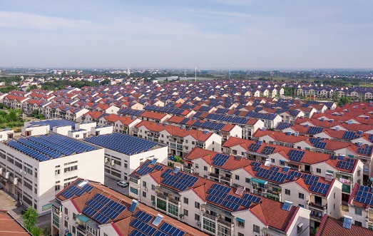 【兩會(huì)】南存輝委員：建議戶用光伏電力納入綠電、綠證、碳排放權(quán)交易市場(chǎng)