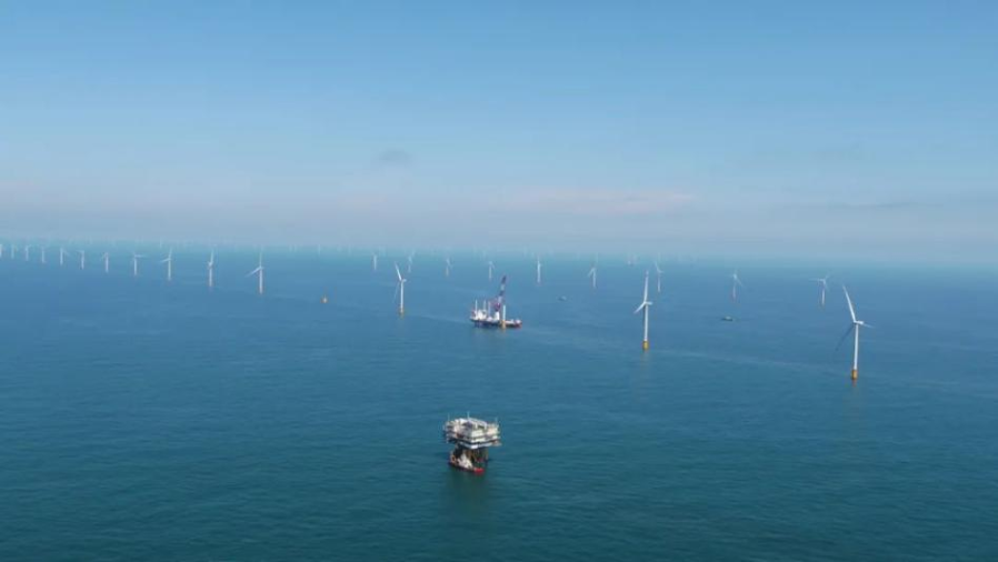 江蘇如東H6、H10兩座海上風(fēng)電場迎來全機(jī)組全容量并網(wǎng)后首次滿發(fā)