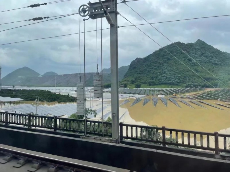 地面電站秒變漂浮電站，又一光伏電站被水淹！