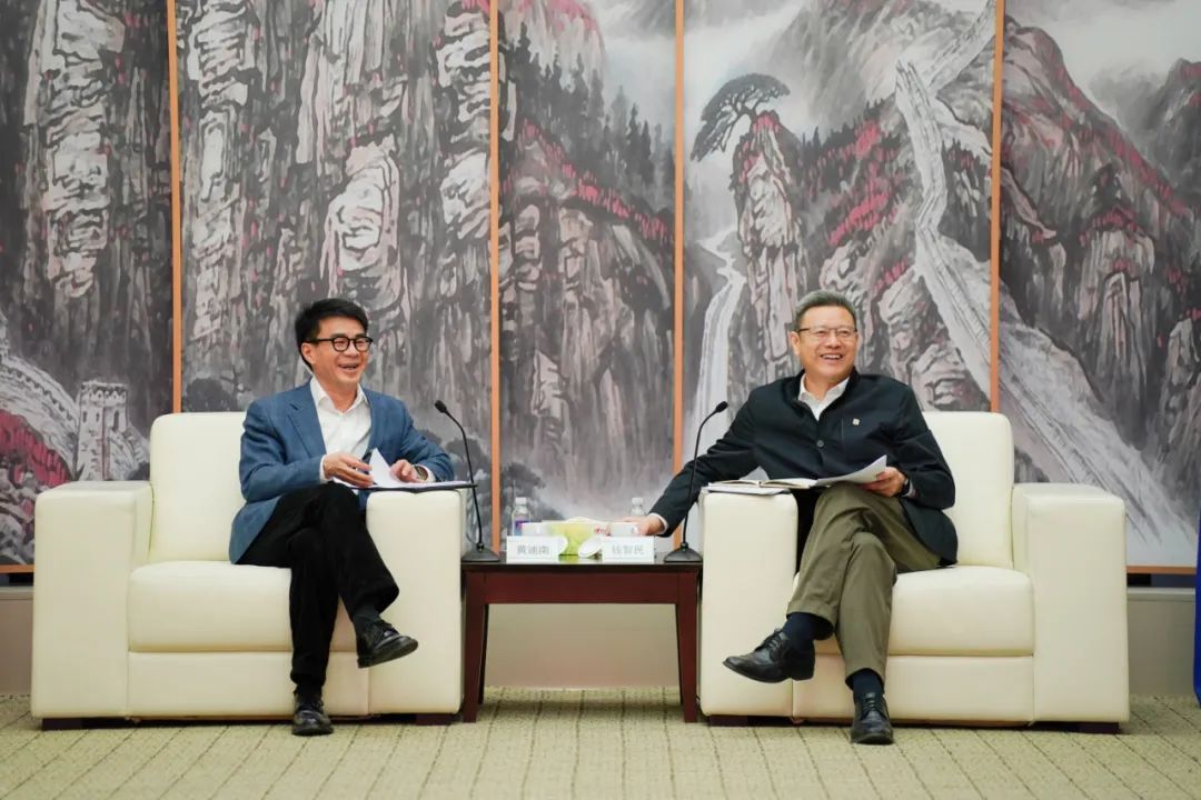 國家電投黨組書記、董事長錢智民會見申能集團黨委書記、董事長黃迪南