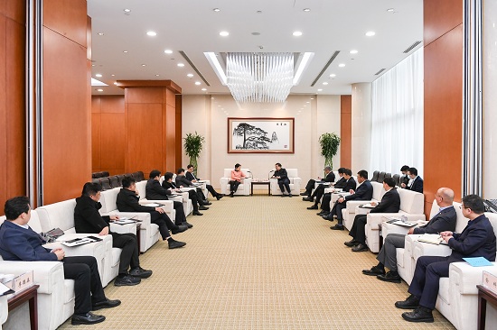 華能集團(tuán)總經(jīng)理、黨組副書記鄧建玲會見常州市市長盛蕾