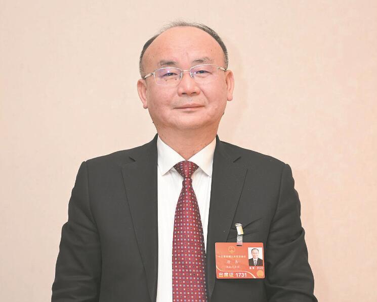 優(yōu)質(zhì)供電服務助力裝備制造業(yè)高質(zhì)量發(fā)展——訪全國人大代表、楚天科技股份有限公司董事長兼總裁唐岳