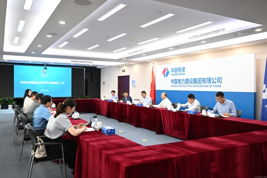 中國(guó)電建黨委常委、副總經(jīng)理徐鵬程與漳龍集團(tuán)黨委書記、董事長(zhǎng)吳子毅會(huì)談