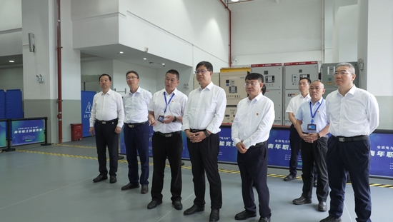 華能集團(tuán)有限公司總經(jīng)理、黨組副書記鄧建玲到云南分公司調(diào)研