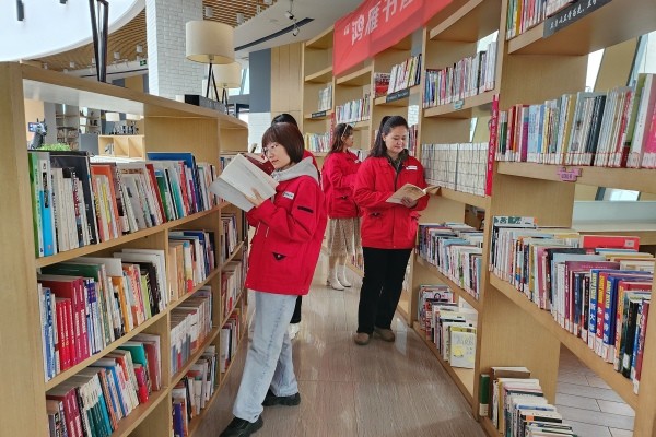 烏海供電公司聯(lián)合黨支部：開展“中華民族一家親，同心共筑中國夢”全民閱讀活動