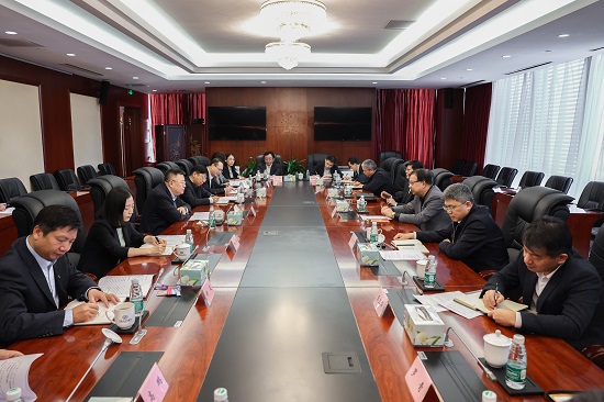 華能集團總經(jīng)理、黨組副書記鄧建玲拜訪中國進出口銀行黨委副書記、行長任生俊