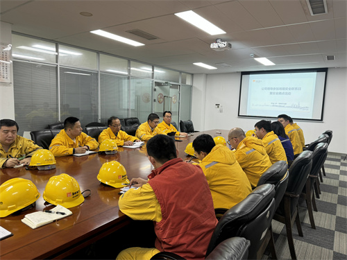 華潤電力南京公司黨委委員、副總經(jīng)理陳超虎參加一期戊值安全聯(lián)系日暨安全蹲點(diǎn)活動