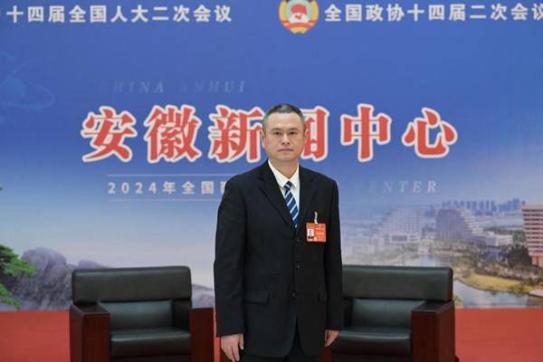 程韜代表：支持引入新質(zhì)生產(chǎn)力，鼓勵新能源商用車發(fā)展