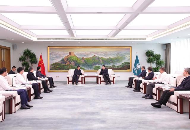 國家電網(wǎng)董事長、黨組書記張智剛董事長與三峽集團(tuán)董事長劉偉平、總經(jīng)理韓君會談