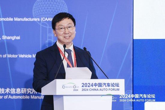 付炳鋒：中國(guó)成為全球新能源汽車競(jìng)爭(zhēng)主戰(zhàn)場(chǎng)，各國(guó)