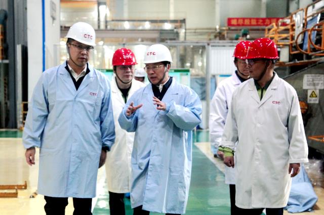 中國電氣裝備黨委書記、董事長李洪鳳赴浙江盛達(dá)、恒馳電氣、西電常變、常州東智調(diào)研