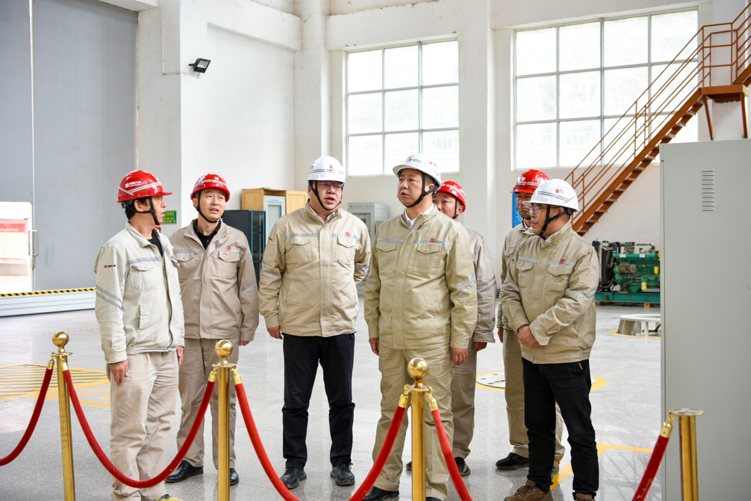 大唐甘肅公司黨委書記、董事長王建偉到碧口水電廠調(diào)研指導工作