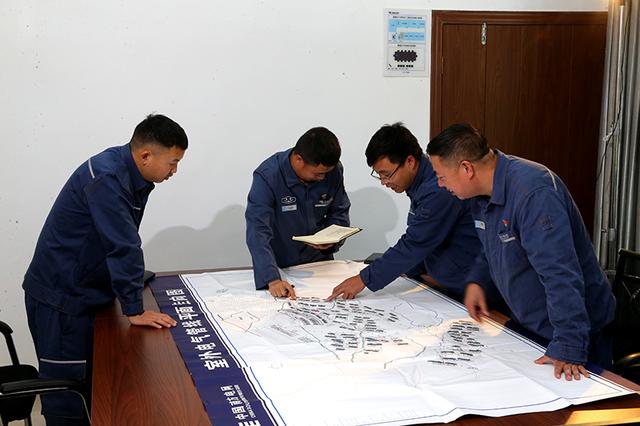 貴州興義供電局研發(fā)“智電擎鋒”機(jī)器人，實(shí)現(xiàn)營(yíng)配協(xié)同新突破