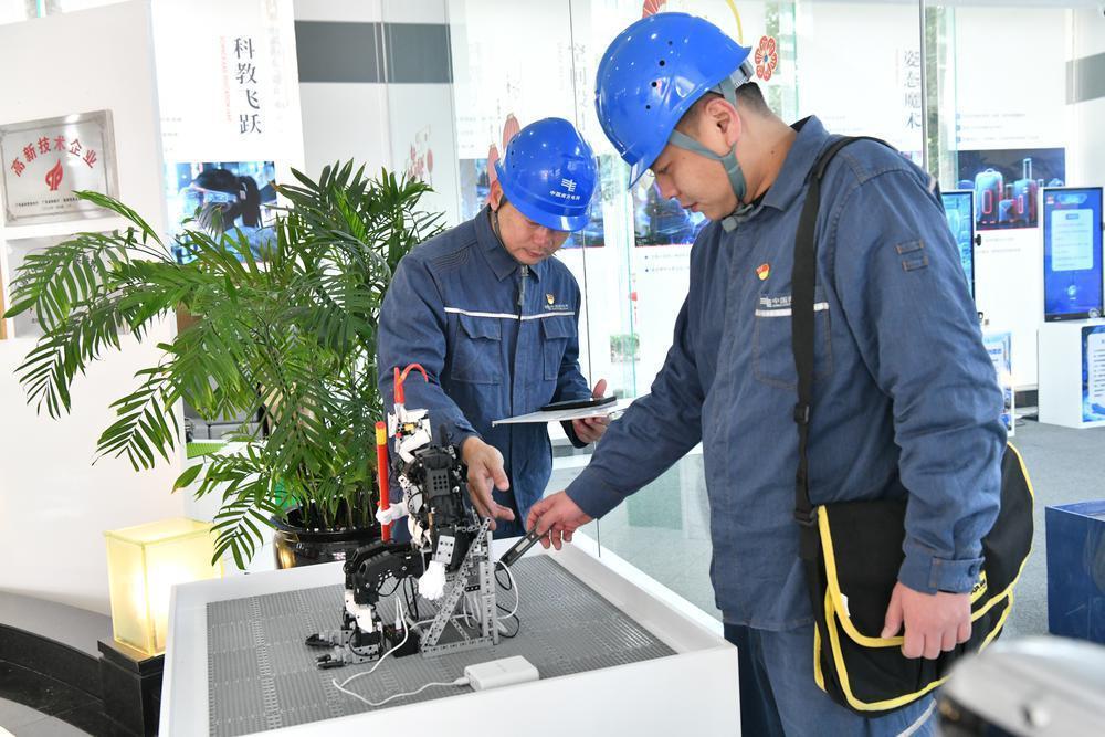 廣東電網(wǎng)“電”力全開(kāi)，助力現(xiàn)代化產(chǎn)業(yè)體系建設(shè)