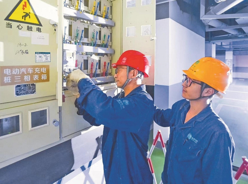 于洪波：讓配電網(wǎng)線路“零閃?！? /></a></div>
				<div   id=